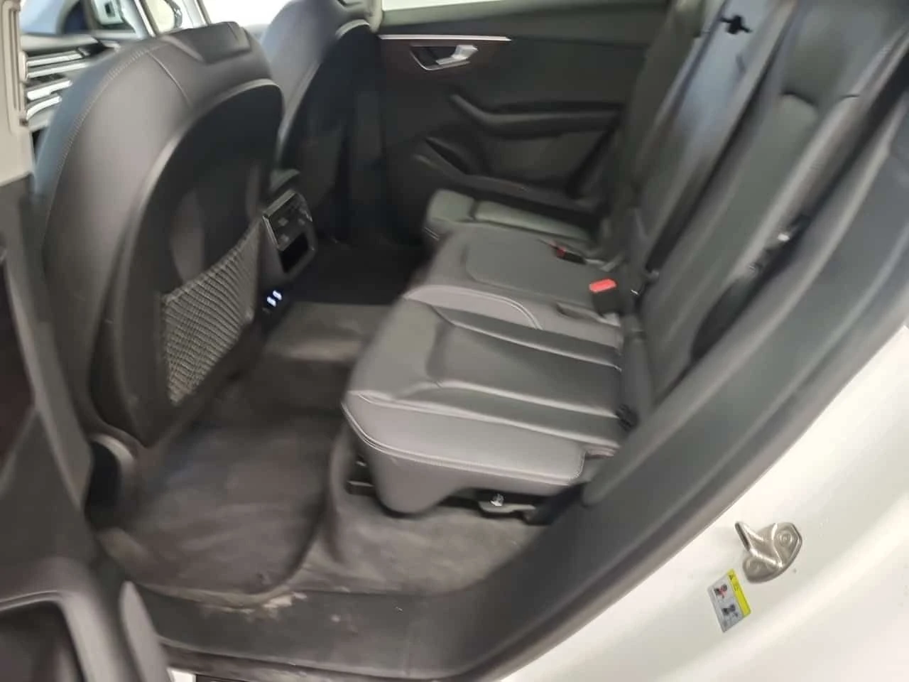 Audi Q8 * PROGRESSIV * ПАНО * ОБДУХВАНЕ * KEYLESS * 360, снимка 12 - Автомобили и джипове - 54231582