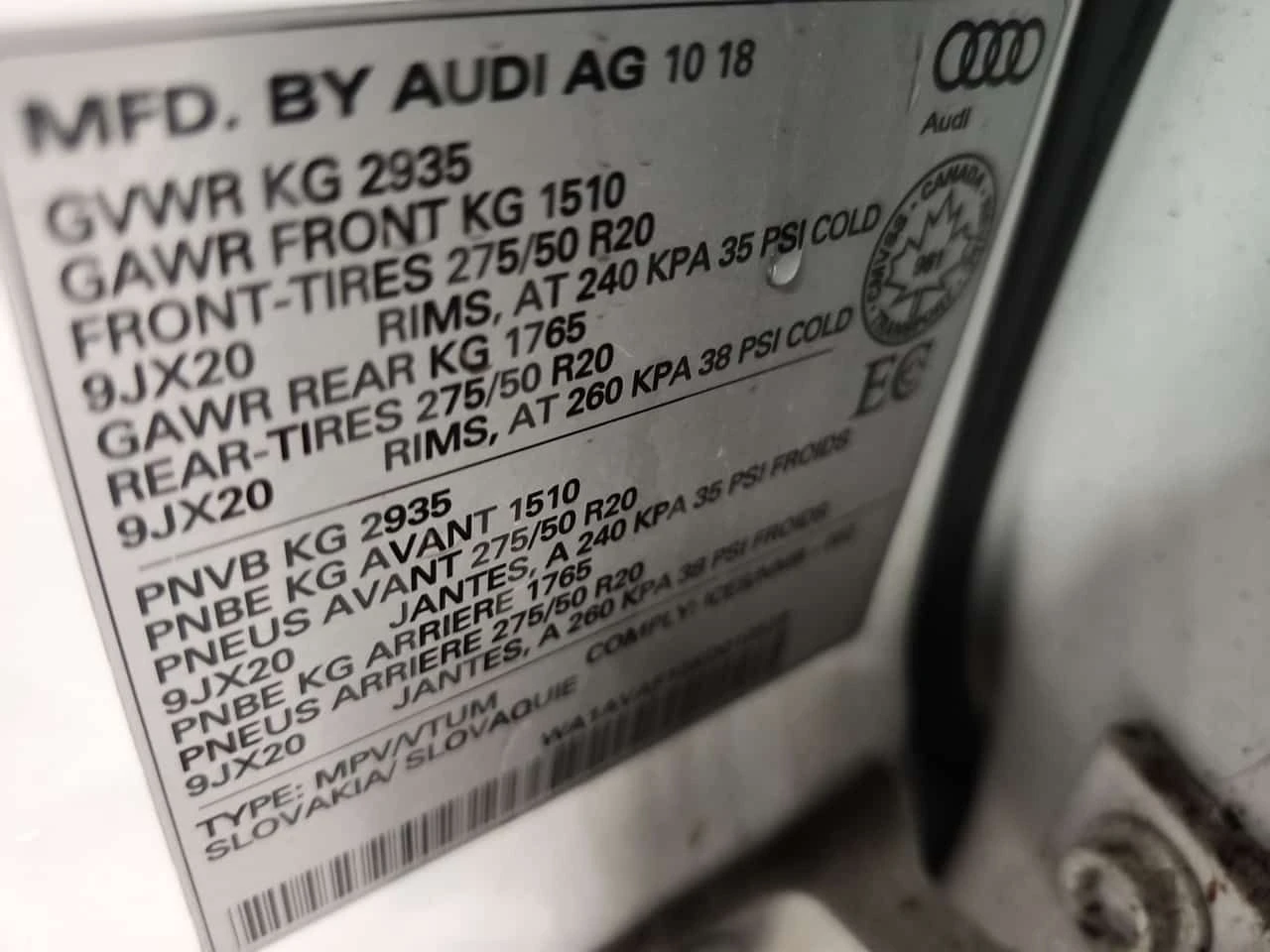 Audi Q8 * PROGRESSIV * ПАНО * ОБДУХВАНЕ * KEYLESS * 360, снимка 15 - Автомобили и джипове - 54231582