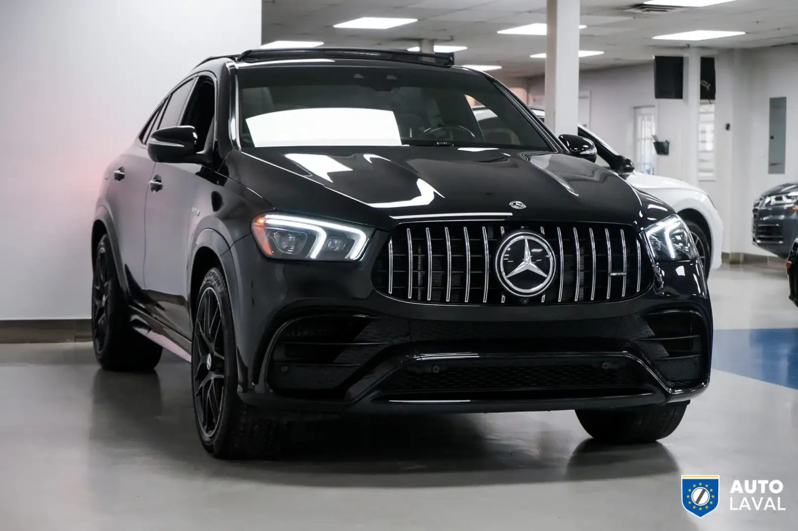 Mercedes-Benz GLE 63 AMG Coupé | DISTRONIC PLUS | AMG Drivers P, снимка 2 - Автомобили и джипове - 54827363