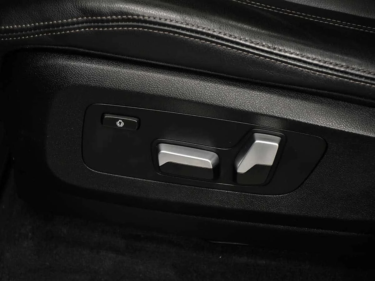 BMW X5 * xDrive40i Sports Activity Vehicle / CLEAN UNIT *, снимка 14 - Автомобили и джипове - 54947936