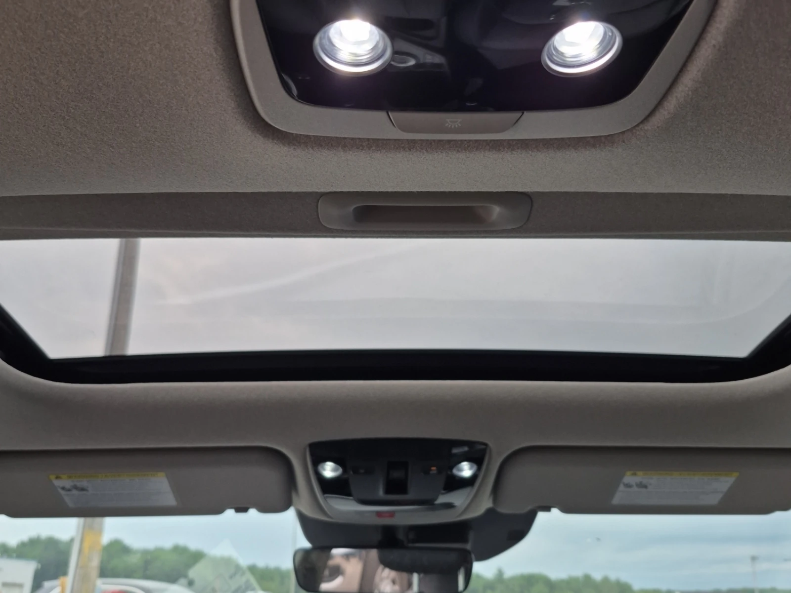 Kia Niro Limited, снимка 11 - Автомобили и джипове - 55264156