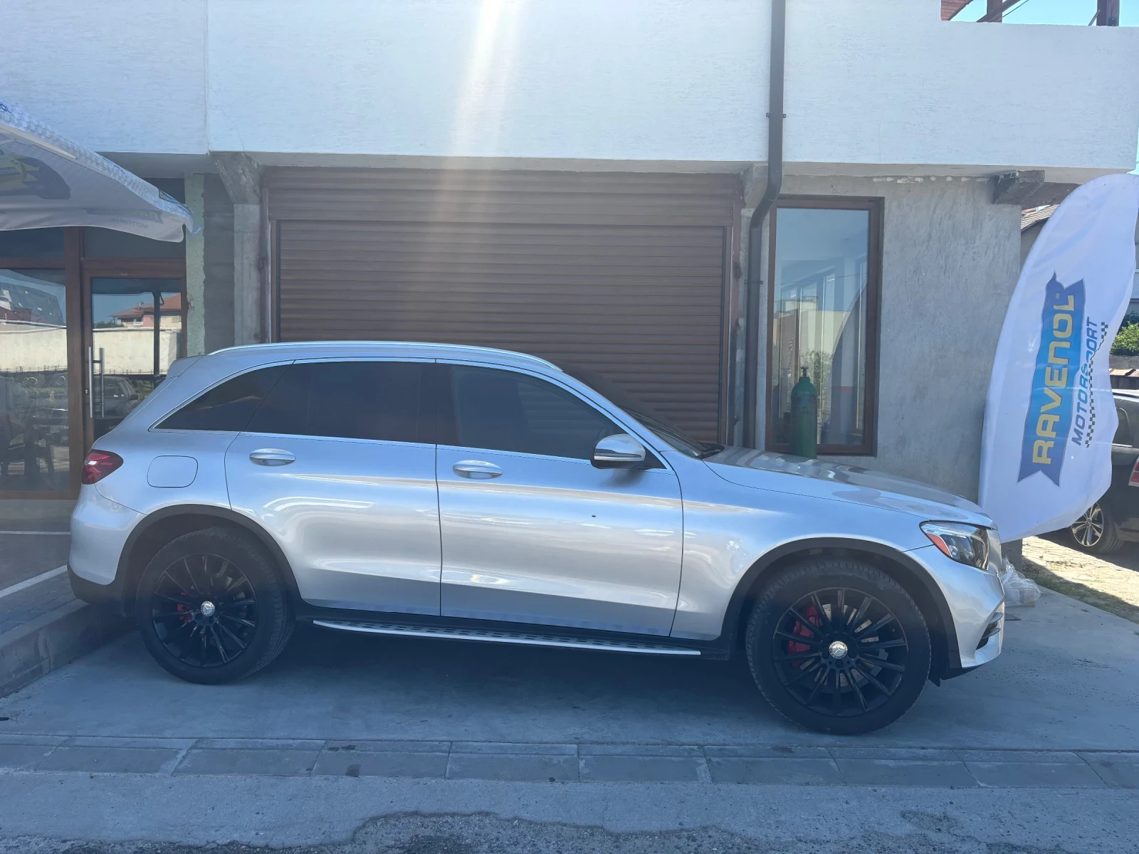 Mercedes-Benz GLC 300 4 MATIC, снимка 10 - Автомобили и джипове - 55683135