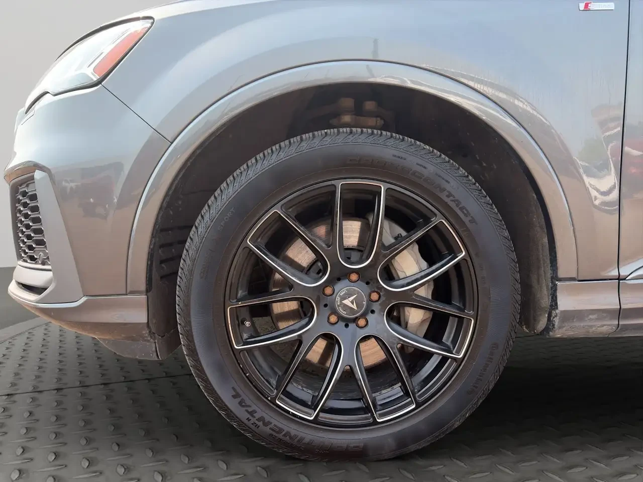 Audi Q7, снимка 8 - Автомобили и джипове - 56180534