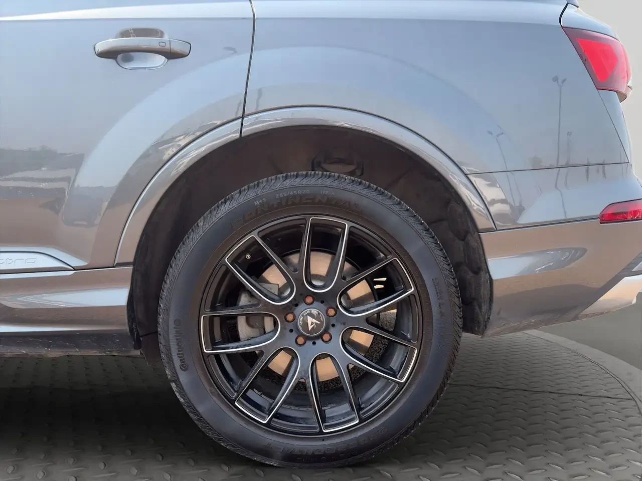 Audi Q7, снимка 9 - Автомобили и джипове - 56180534