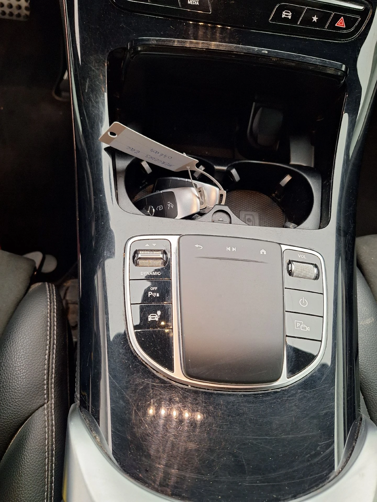 Mercedes-Benz EQC 400 4Matic Leather LED Navi | Mobile.bg � ����������� 14