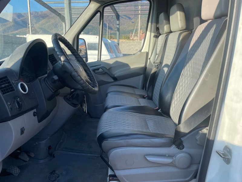 VW Crafter, снимка 7 - Бусове и автобуси - 47079943