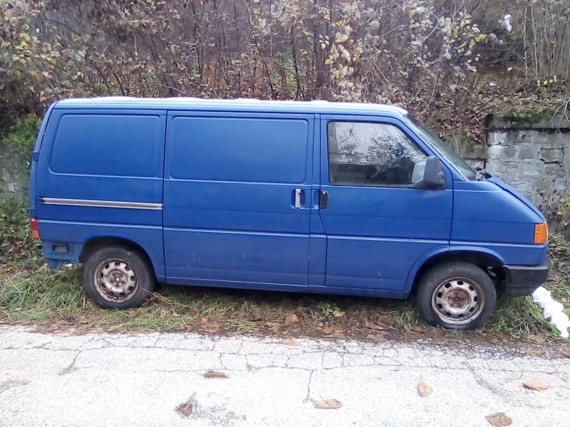 VW T4 Товарен , снимка 4 - Бусове и автобуси - 47981887