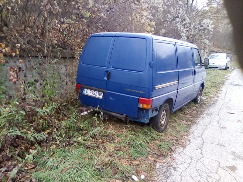 VW T4 Товарен , снимка 3 - Бусове и автобуси - 47981887