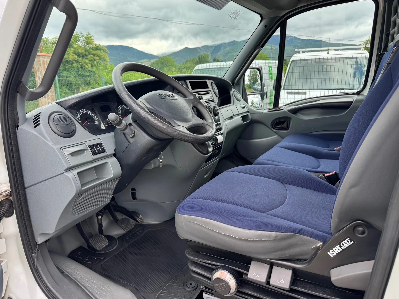 Iveco Daily 65/35c18* N1* 73 000км* Клима* 5м* 3.5т* Оригинал*, снимка 13 - Бусове и автобуси - 55055096