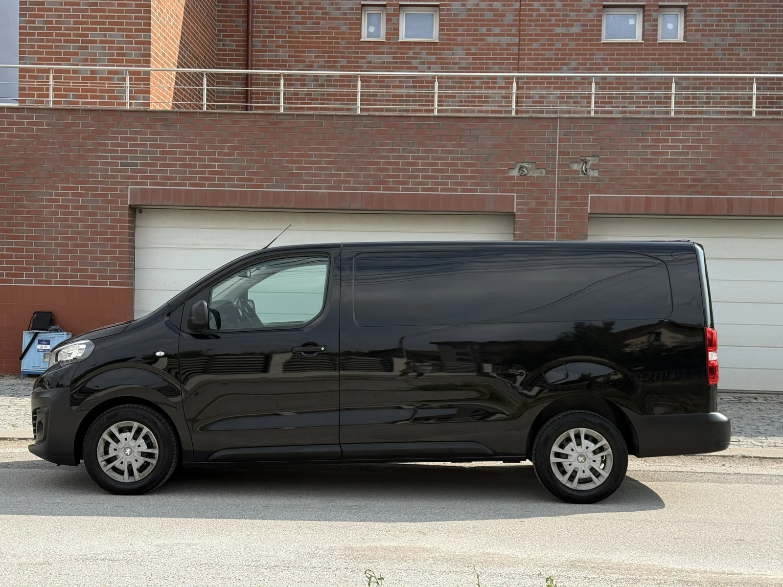 Peugeot Expert 2.0HDI-КЛИМАТИК-ШВЕЙЦАРИЯ, снимка 8 - Бусове и автобуси - 55151658