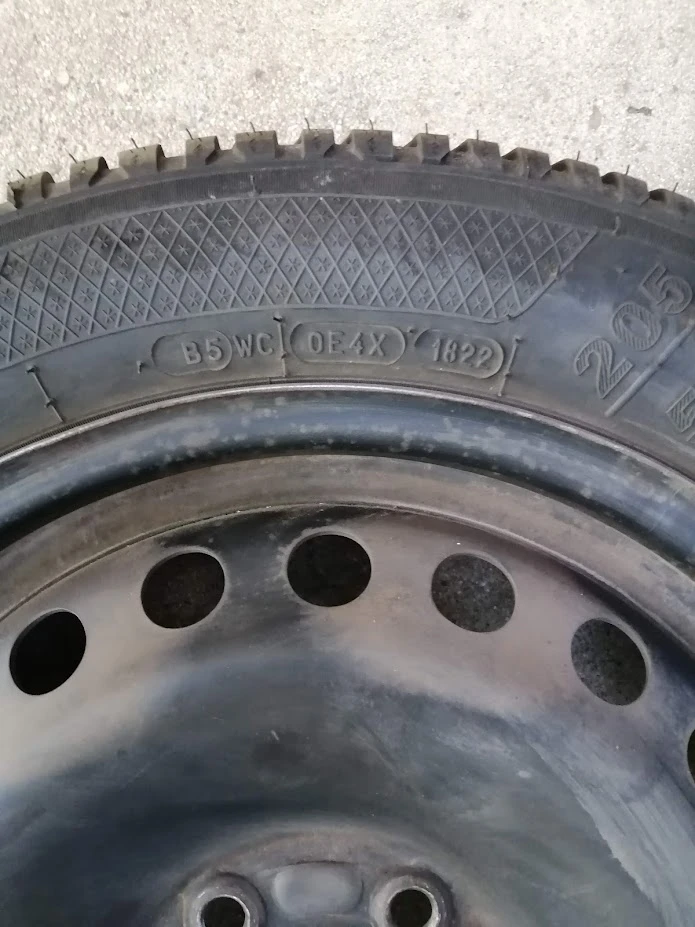 Гуми с джанти Kleber 205/55R16, снимка 2 - Гуми и джанти - 47466694