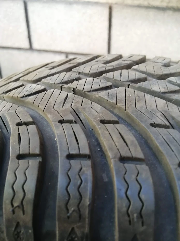 Гуми с джанти Kleber 205/55R16, снимка 3 - Гуми и джанти - 47466694