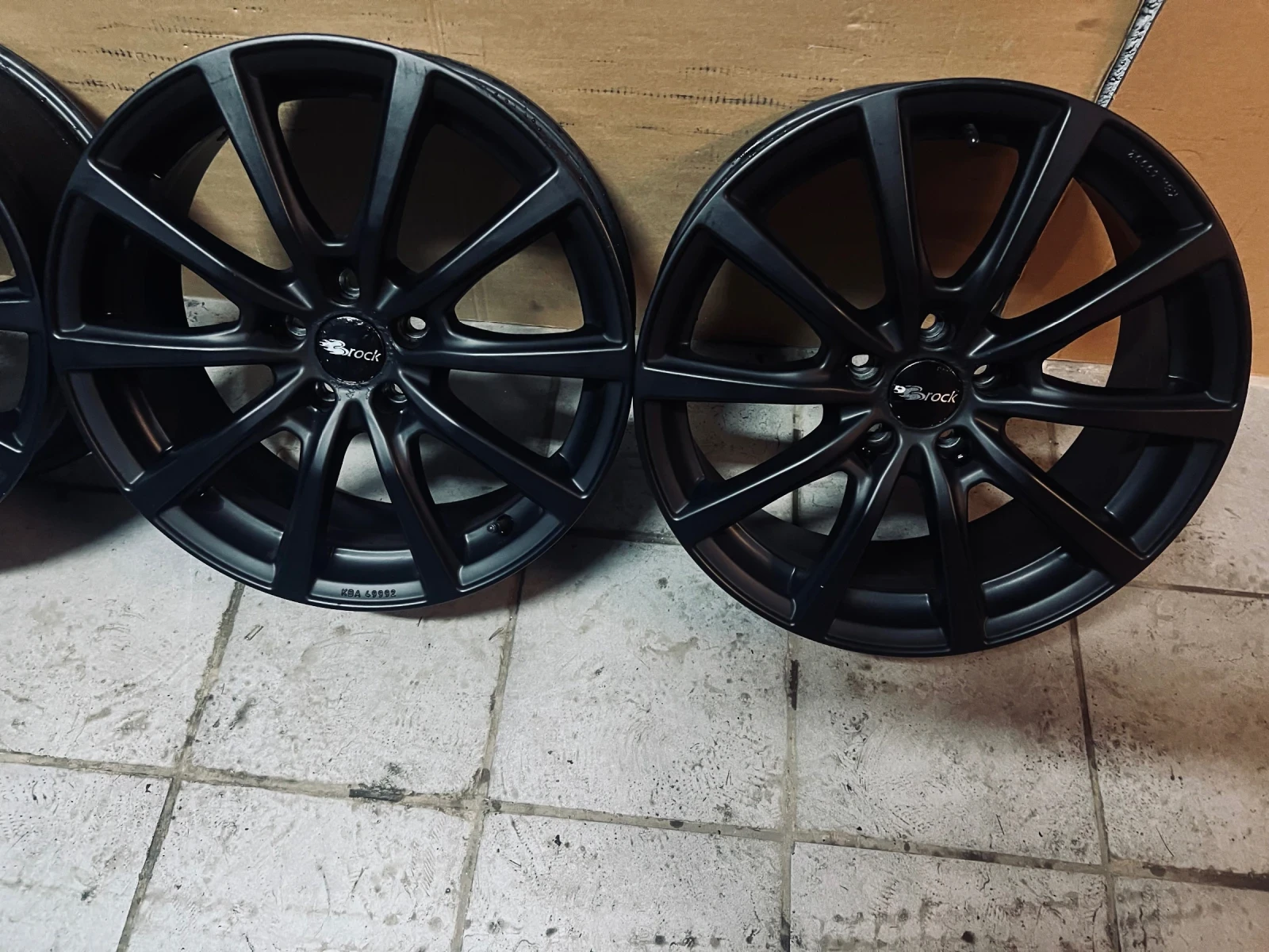 ������ | Mobile.bg � ����������� 4