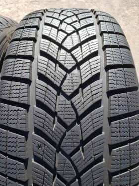 ����� �� �������� �� ���� 235/55R18