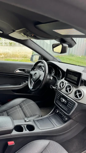 Mercedes-Benz CLA 220, снимка 12