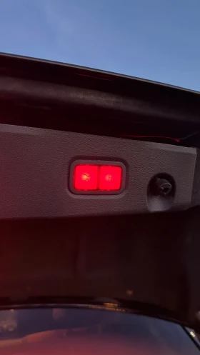 Mercedes-Benz CLS 400 4 MATIC AMG ПАКЕТ | DESIGNO RED | ЕЛ.ЩОРА | , снимка 16
