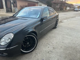  Mercedes-Benz E 320