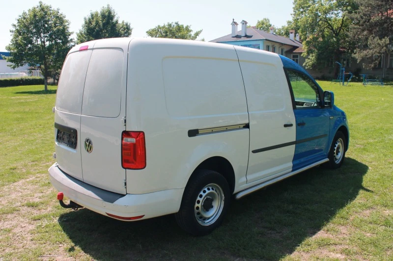 VW Caddy MAXI 2.0 Реални километри!, снимка 6 - Автомобили и джипове - 47997511