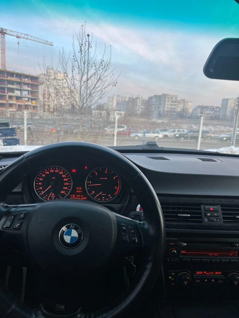 BMW 320 D M Pack, снимка 12 - Автомобили и джипове - 48651843