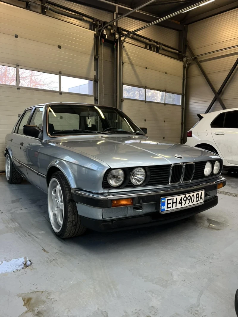 BMW 318, снимка 1 - Автомобили и джипове - 49379915