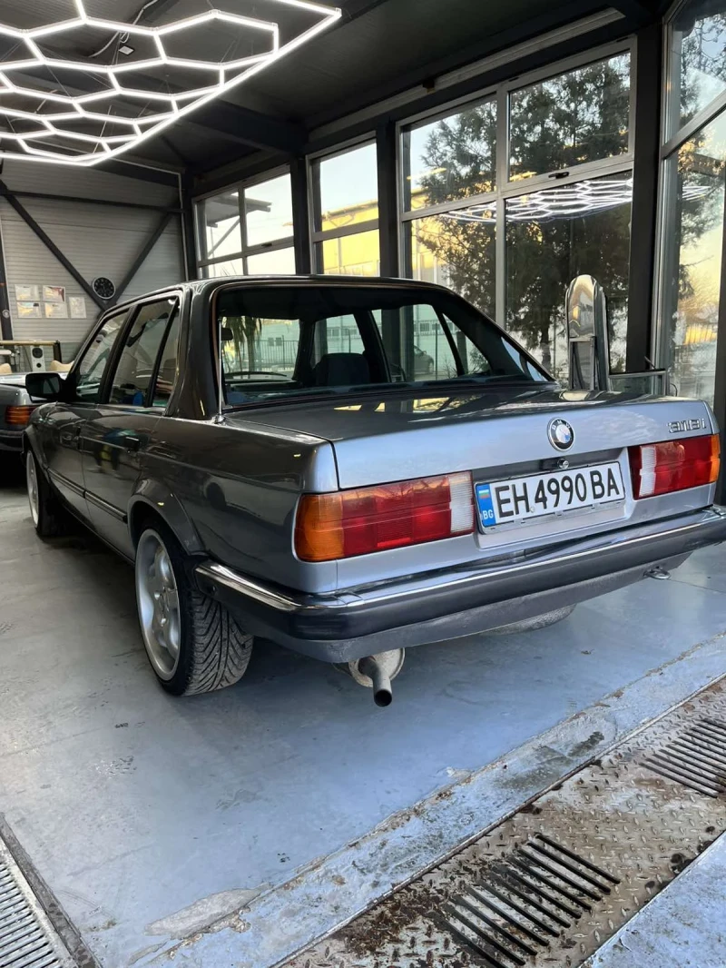 BMW 318, снимка 4 - Автомобили и джипове - 49379915