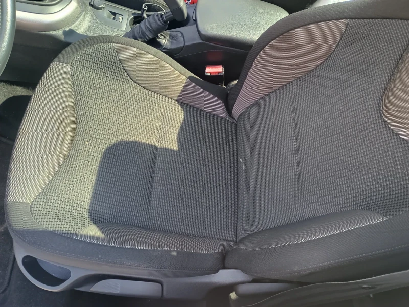 Peugeot 308 SW 6+ 1 договаряне!!!, снимка 8 - Автомобили и джипове - 52323911