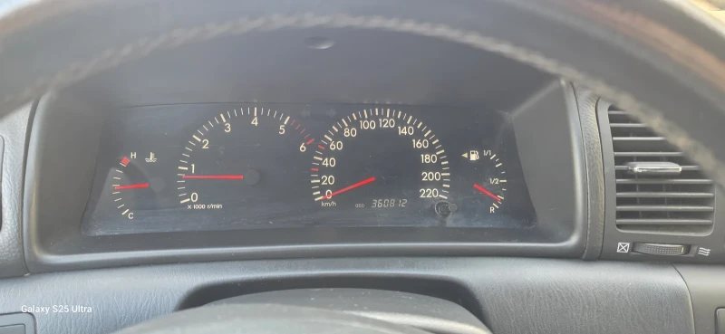 Toyota Corolla, снимка 16 - Автомобили и джипове - 52229821