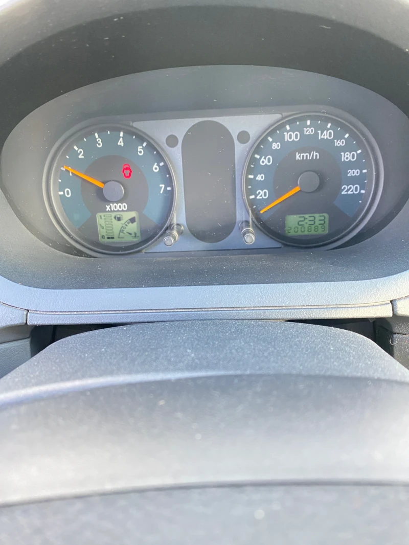 Ford Fiesta 1.4 бензин(chia), снимка 8 - Автомобили и джипове - 52507471