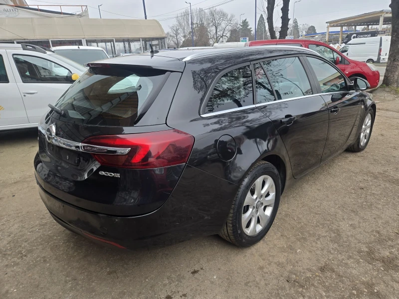 Opel Insignia, снимка 3 - Автомобили и джипове - 52883116