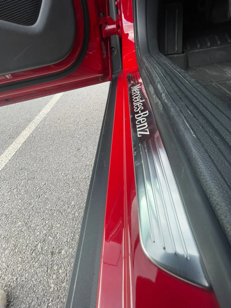 Mercedes-Benz GLA 180, снимка 6 - Автомобили и джипове - 52951091