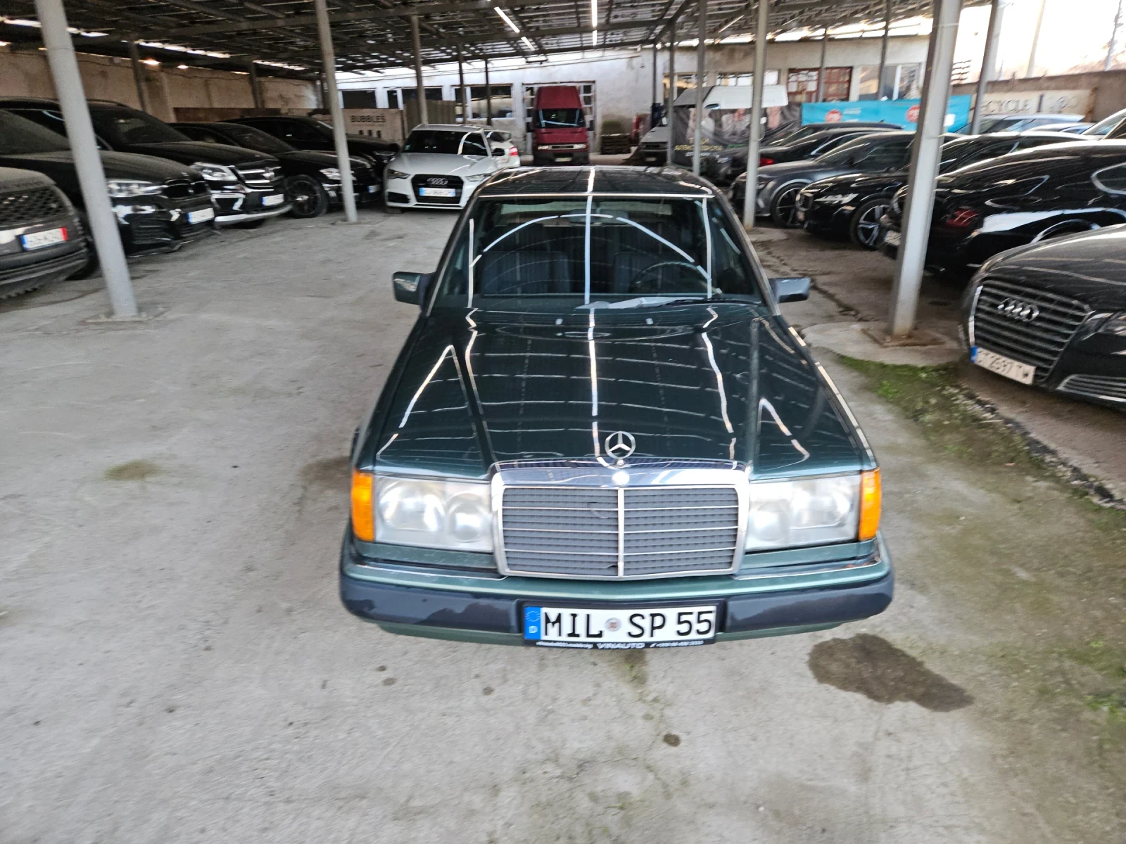 Mercedes-Benz 124 2.3, снимка 1