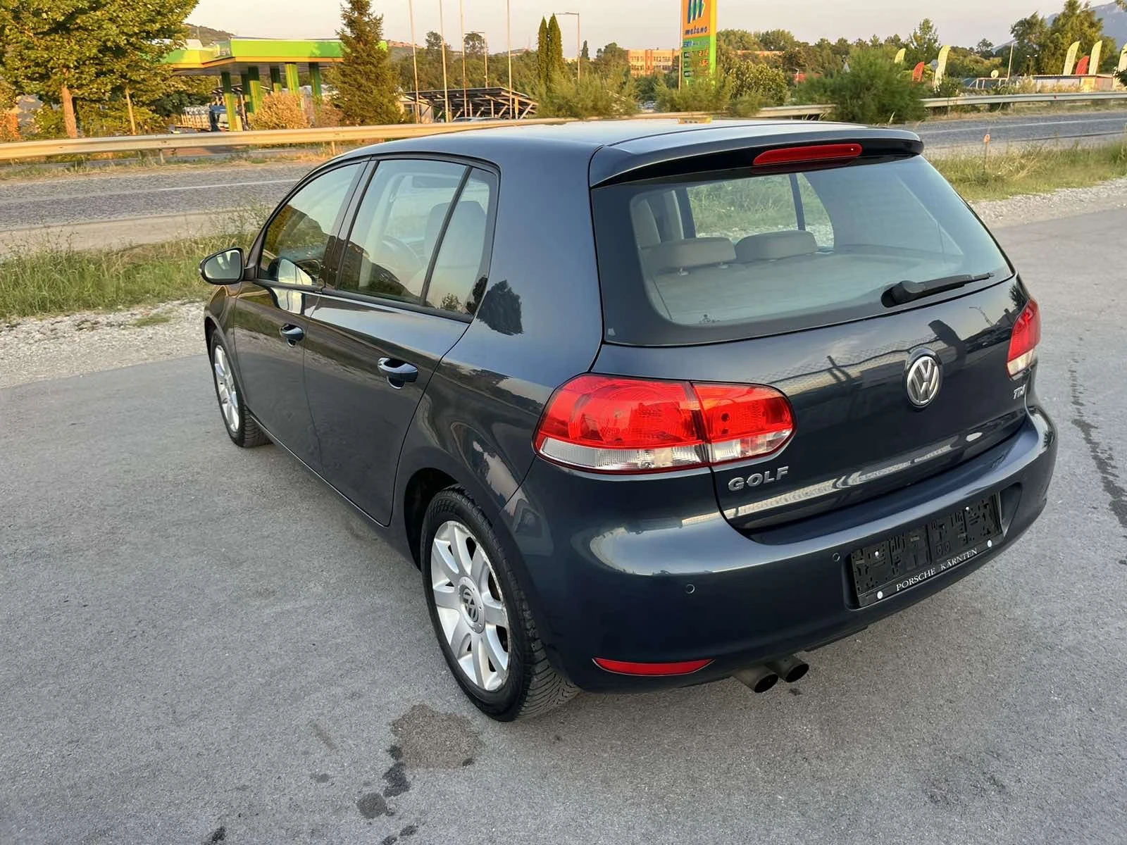 VW Golf 2.0TDI 110кс EURO 5A КЛИМАТРОНИК АВТОПИЛОТ - изображение 5