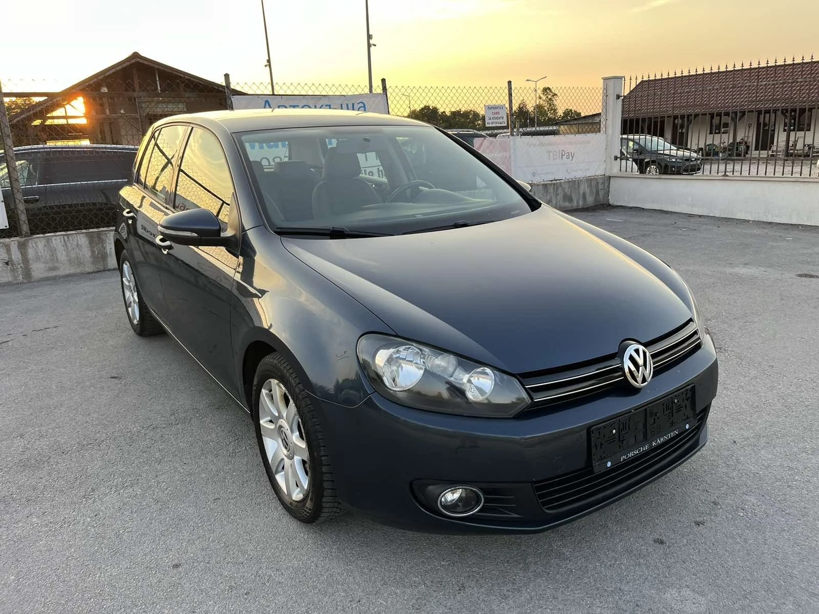 VW Golf 2.0TDI 110кс EURO 5A КЛИМАТРОНИК АВТОПИЛОТ - изображение 3