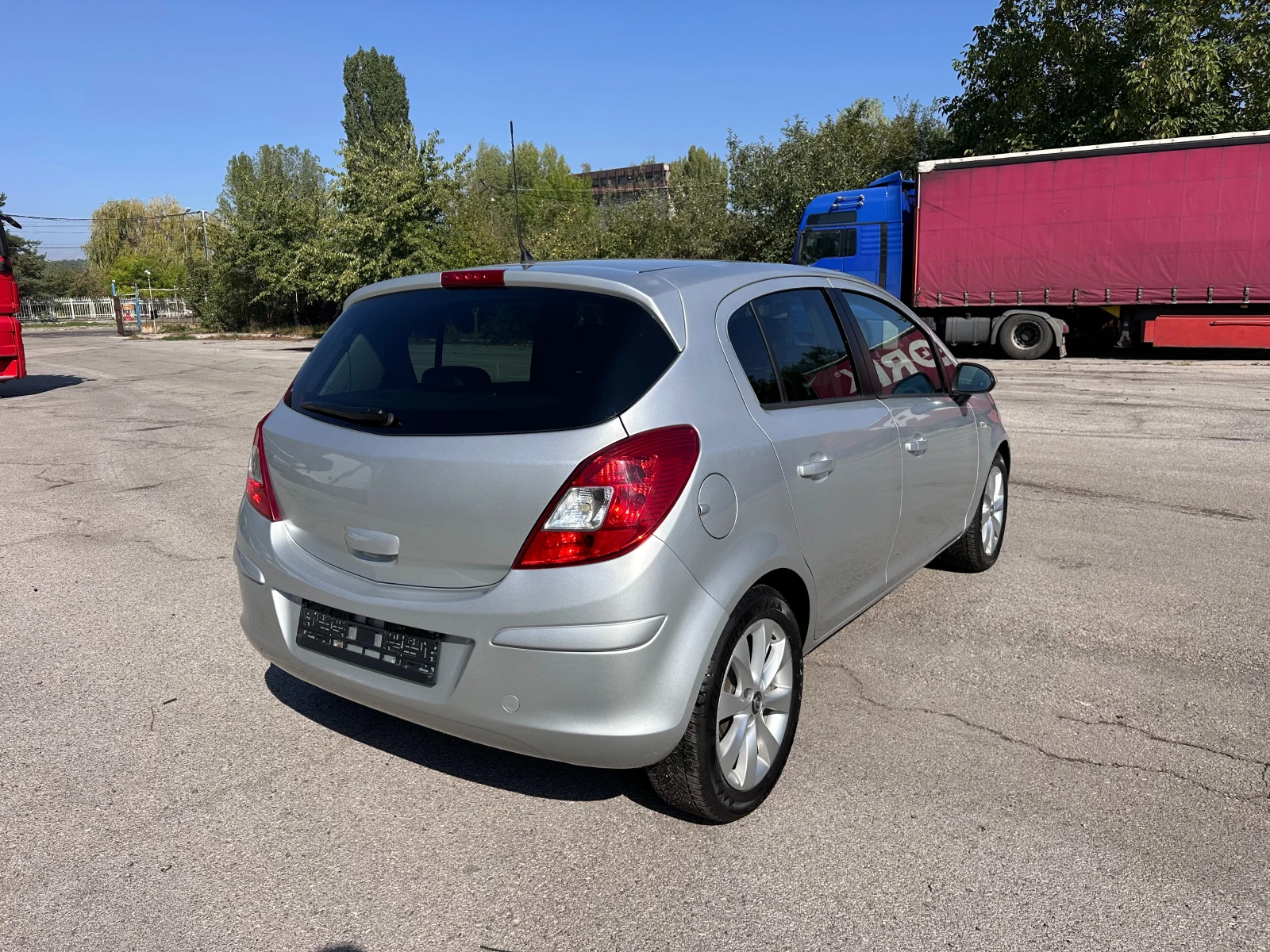 Opel Corsa 1.2i EURO5B;Фабрична Газ - изображение 5