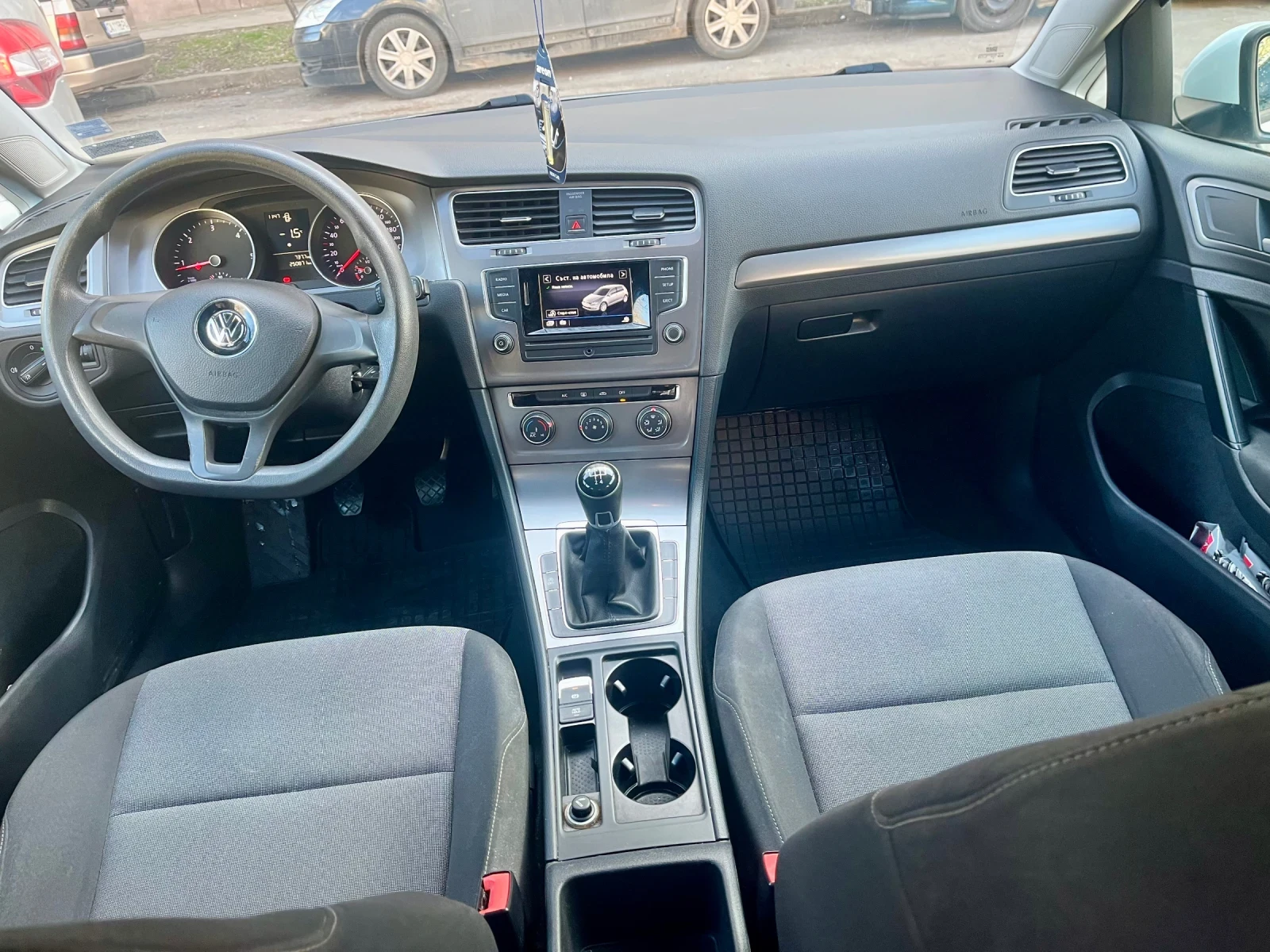 VW Golf  - изображение 8