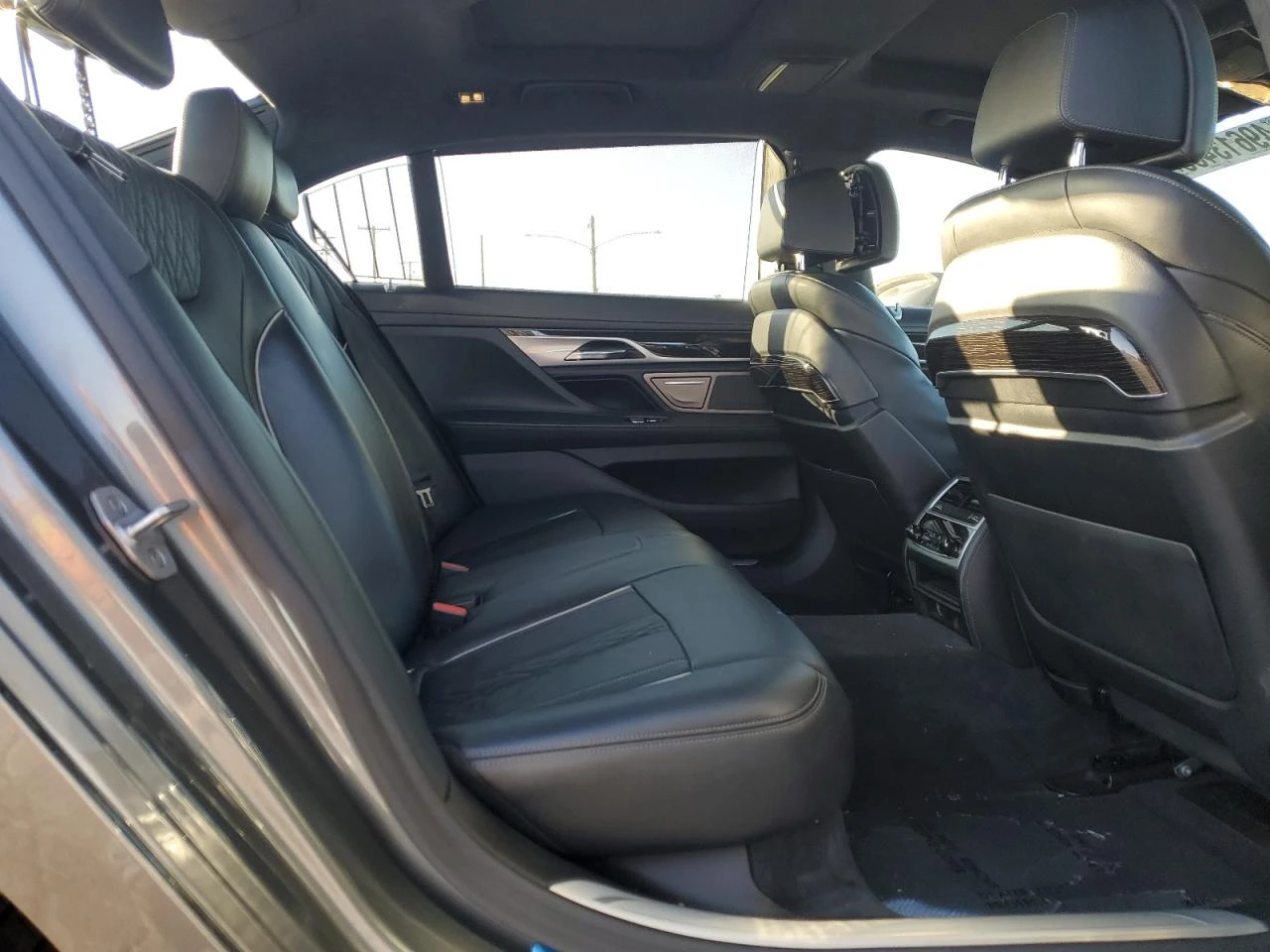BMW 740 MPACK* HEADUP* МАСАЖ* HARMAN* 360* ОБДУХ* PANO - изображение 10