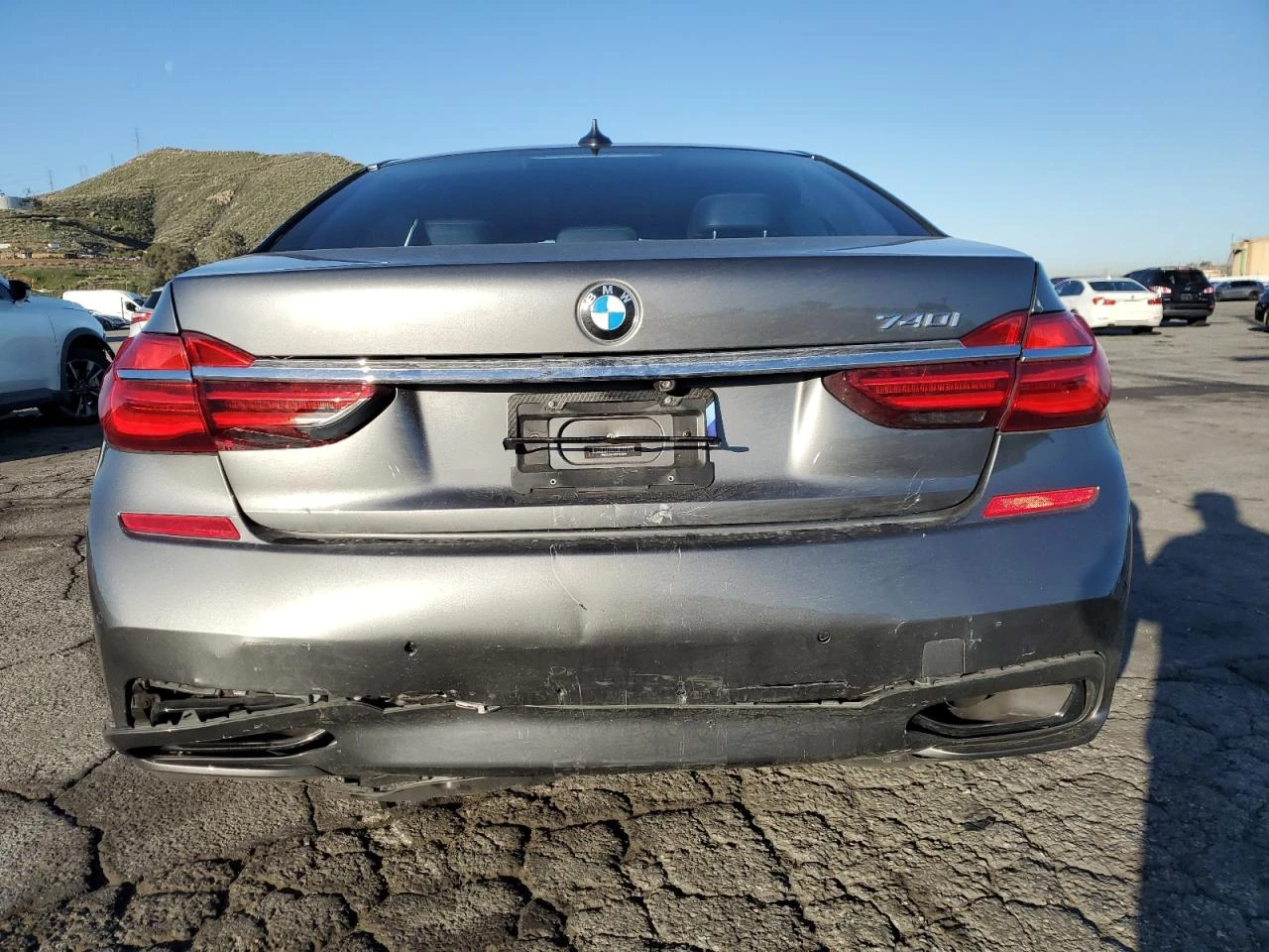 BMW 740 MPACK* HEADUP* МАСАЖ* HARMAN* 360* ОБДУХ* PANO - изображение 5
