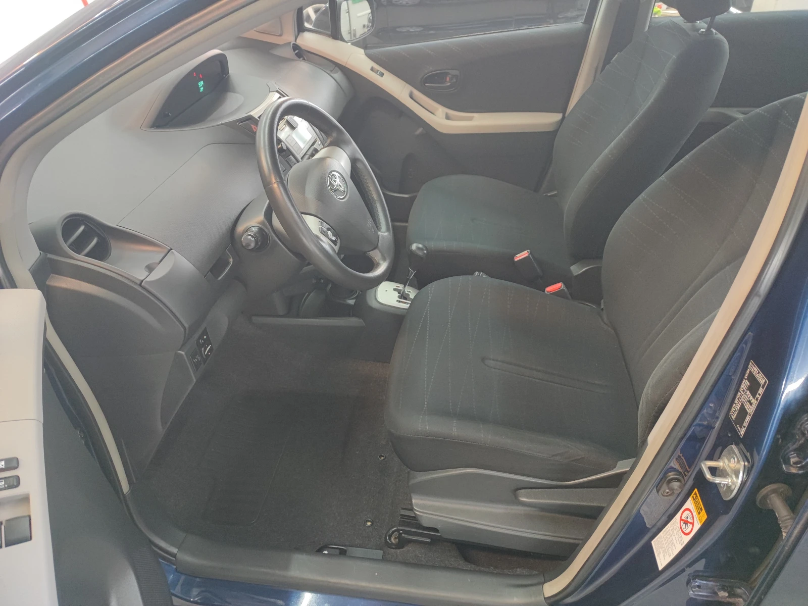 Toyota Yaris 1.4D4D-90ks  - изображение 6