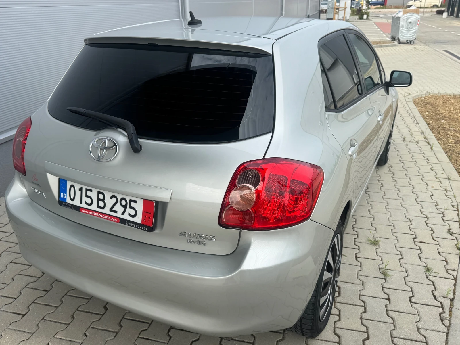 Toyota Auris 2.0 D-4D 6ск  - изображение 6