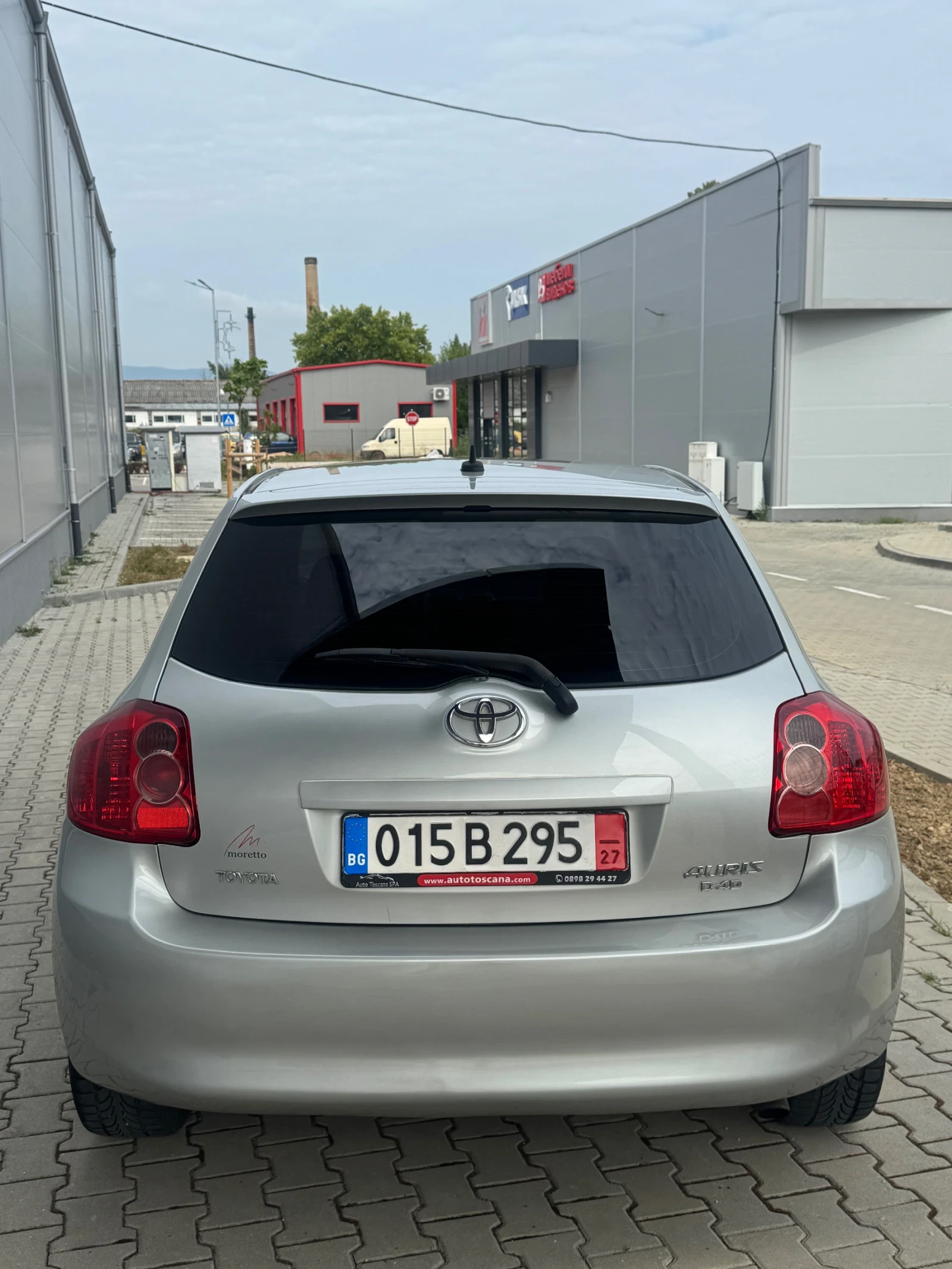 Toyota Auris 2.0 D-4D 6ск  - изображение 5
