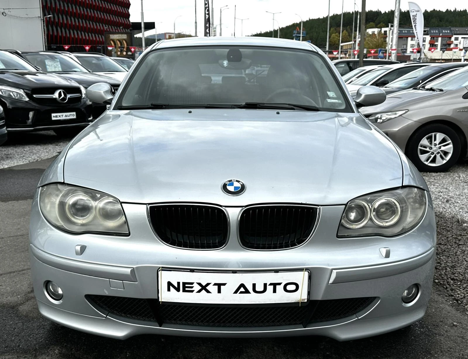 BMW 120 2.0i 150HP КОЖА ПОДГРЕВ - изображение 2