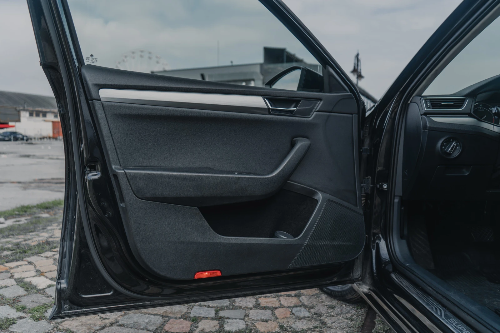 Skoda Superb 2.0 TDI DISTRONIC | Mobile.bg   7