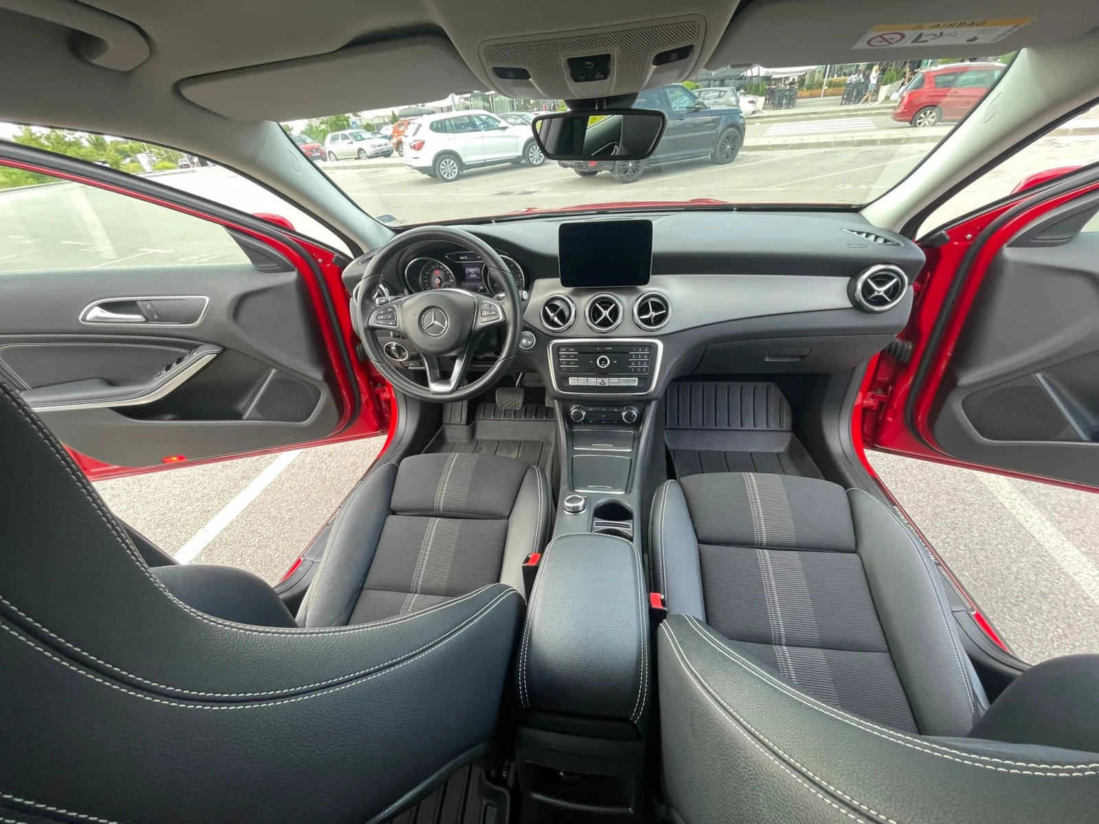 Mercedes-Benz GLA 180  - изображение 5