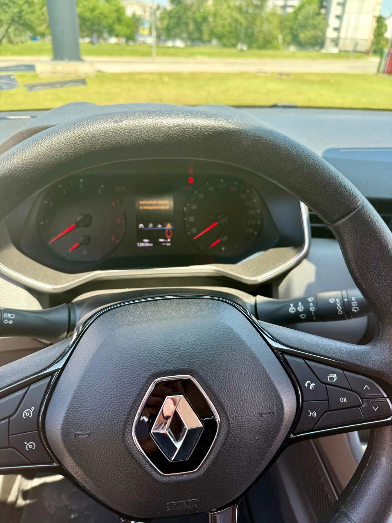 Renault Clio, снимка 14 - Автомобили и джипове - 53713143