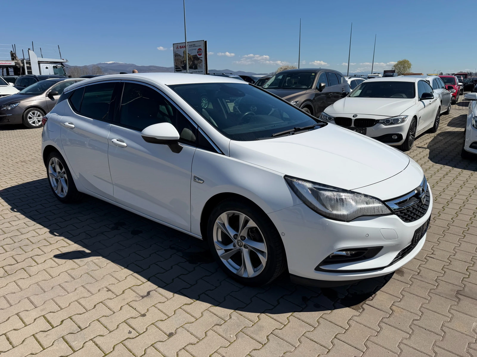 Opel Astra 1.6CDTI NAVI/KOJA/PODGREV/OBDUHVANE/KAMERA EURO 6, снимка 4 - Автомобили и джипове - 54111454