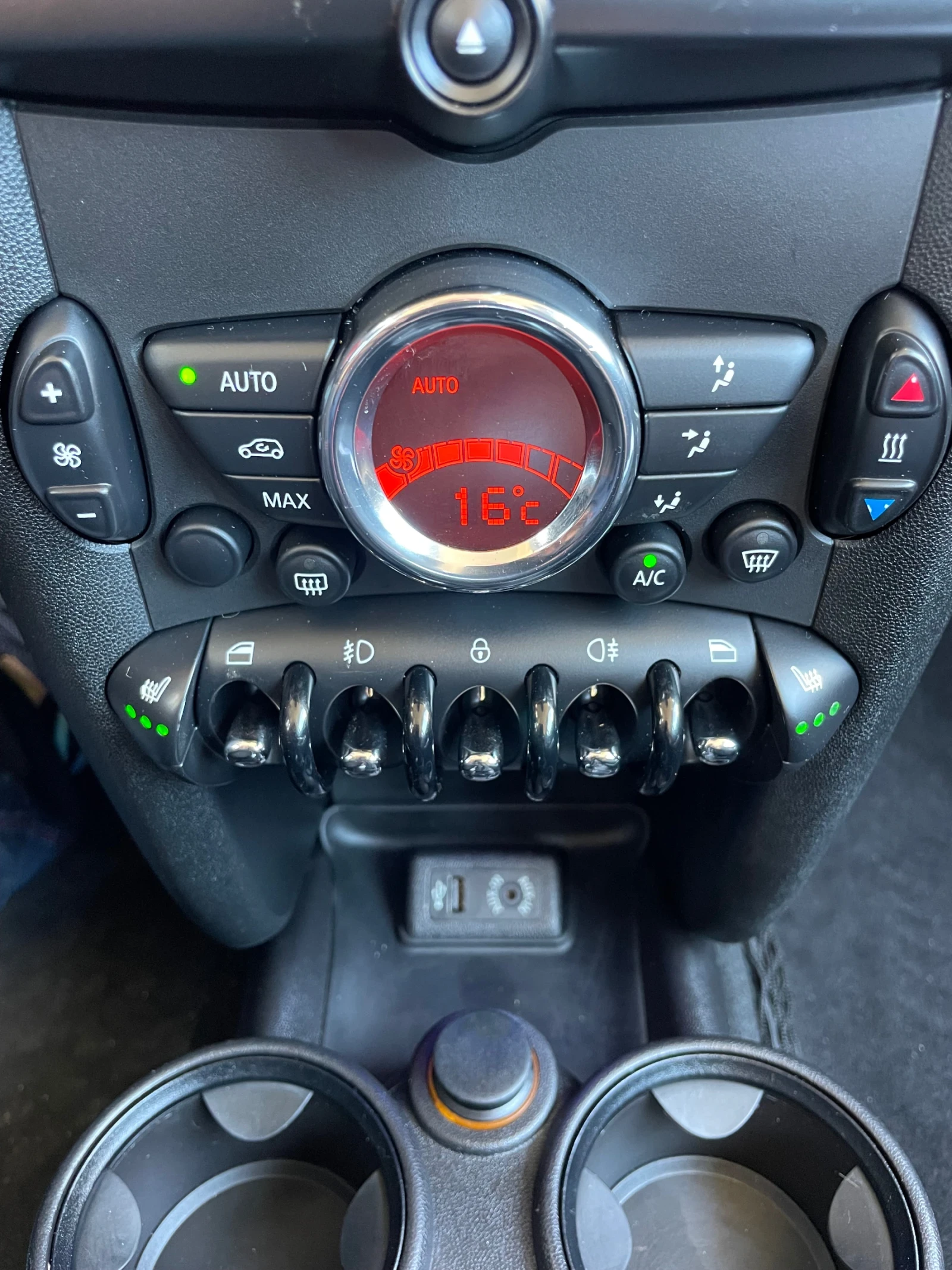 Mini Cooper 1.6i-75к.с., снимка 14 - Автомобили и джипове - 54943852
