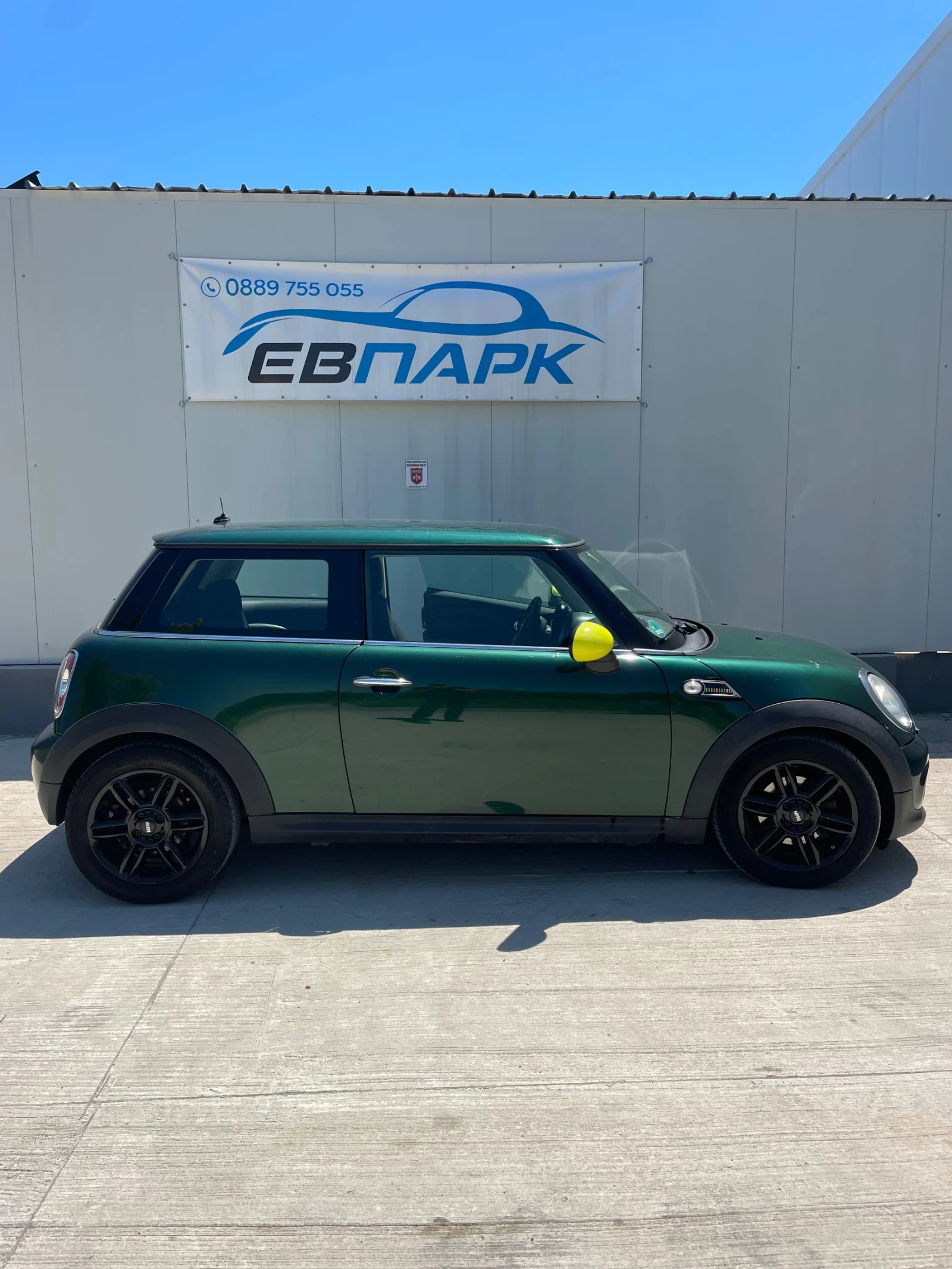 Mini Cooper 1.6i-75к.с., снимка 6 - Автомобили и джипове - 54943852