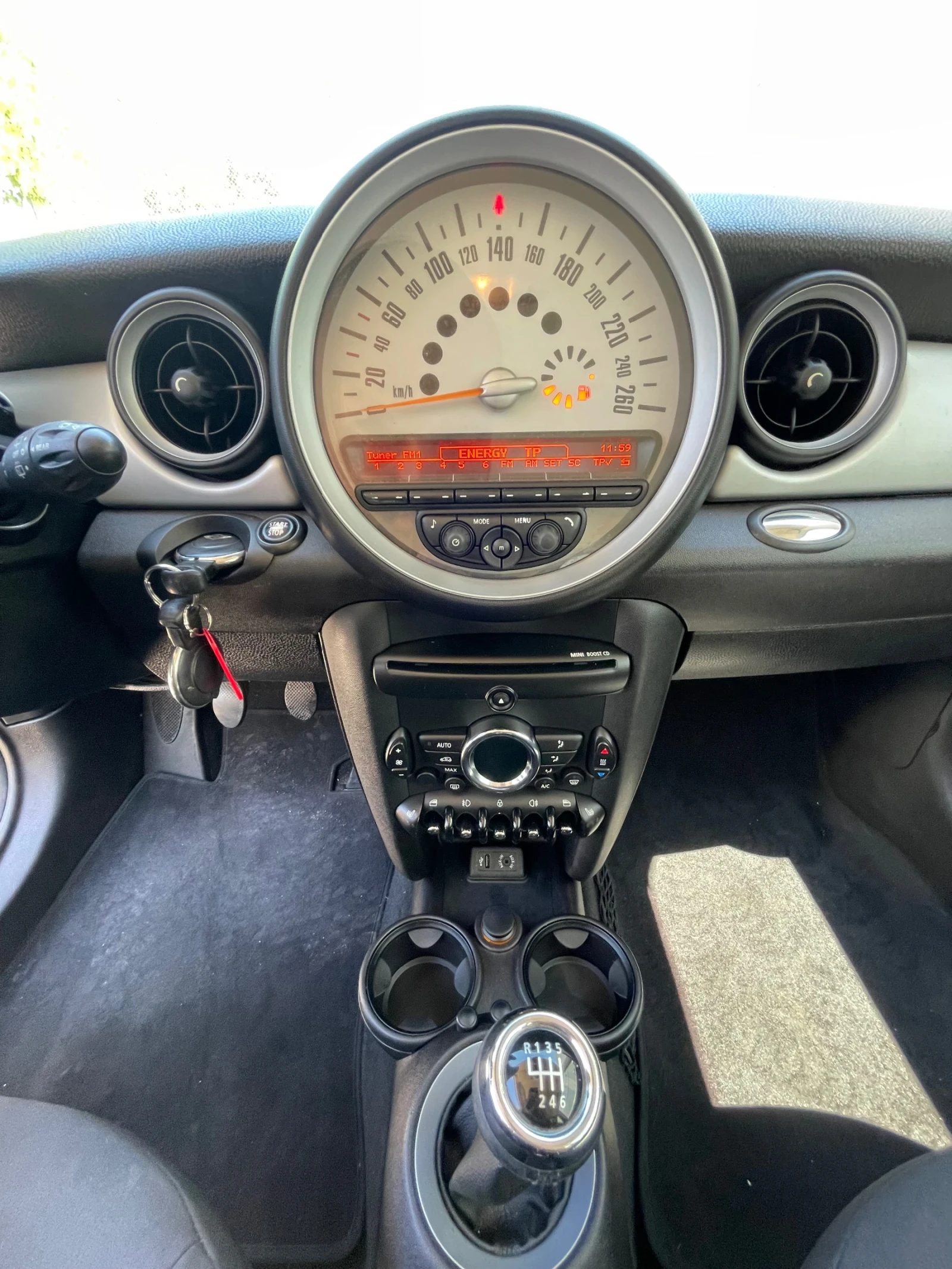 Mini Cooper 1.6i-75к.с., снимка 12 - Автомобили и джипове - 54943852