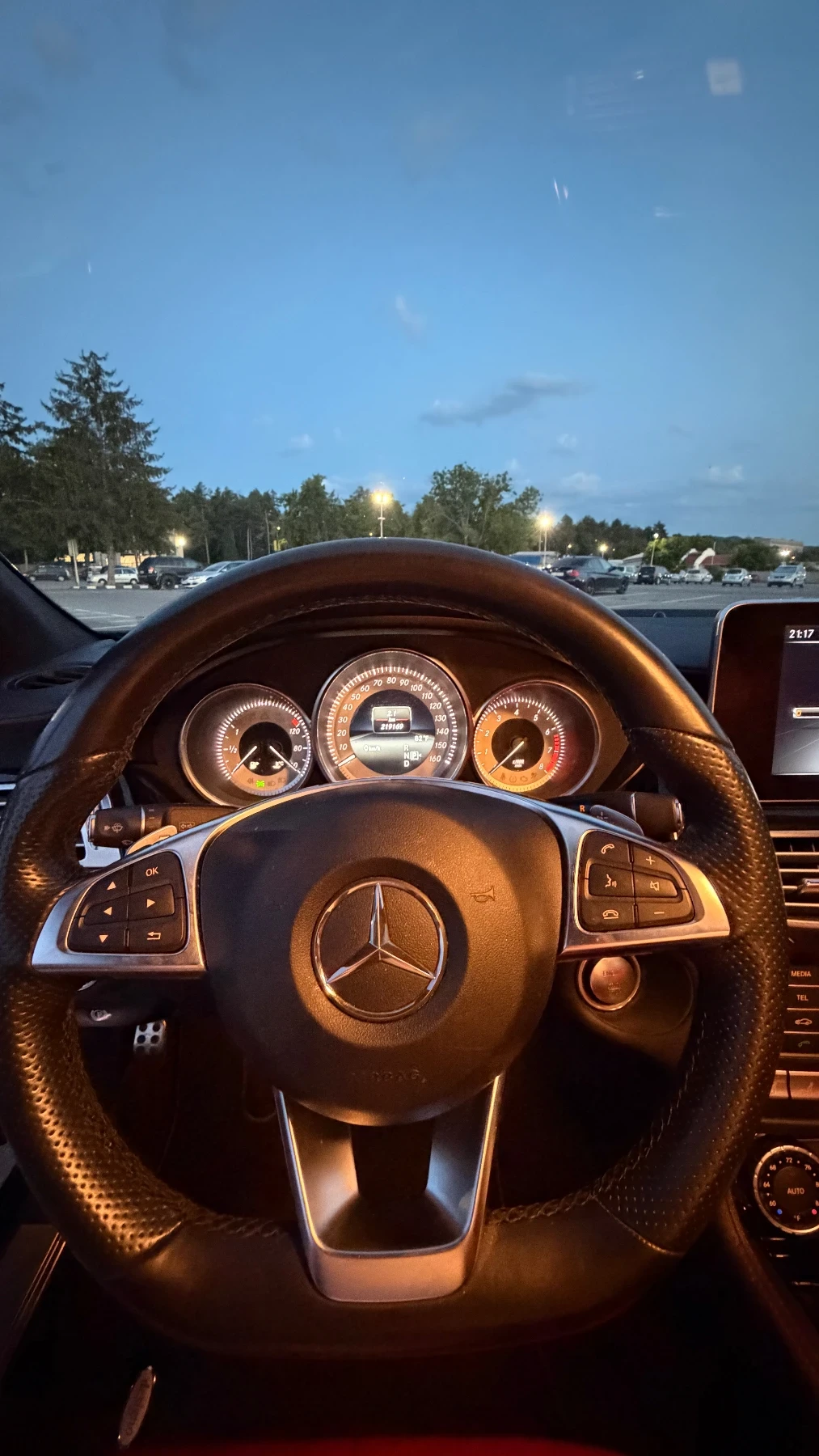 Mercedes-Benz CLS 400 4 MATIC AMG ПАКЕТ | DESIGNO RED | ЕЛ.ЩОРА | , снимка 10 - Автомобили и джипове - 55319259