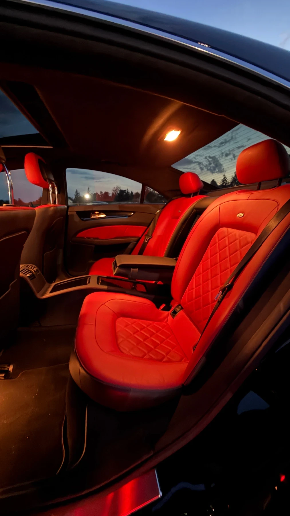 Mercedes-Benz CLS 400 4 MATIC AMG ПАКЕТ | DESIGNO RED | ЕЛ.ЩОРА | , снимка 14 - Автомобили и джипове - 55319259